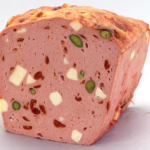 ケーニッヒのPPC（ピスタチオ、パプリカ、チーズ）ケーゼ