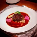 フレンチレストランのフォアグラハンバーグ